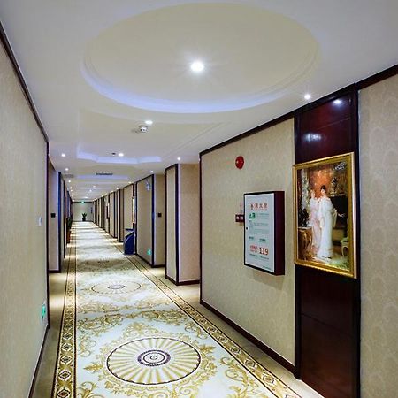 Vienna Hotel Heyuan High-Tech Yi Road Exterior foto